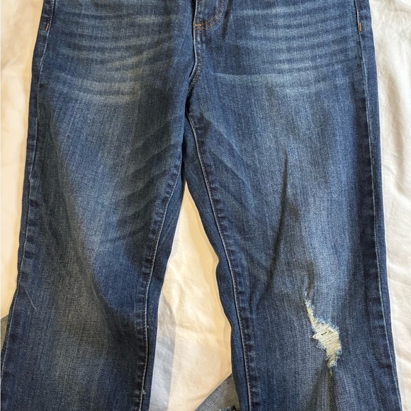 Kut from the Kloth Amy Ankle Jeans - Picture 2 of 3